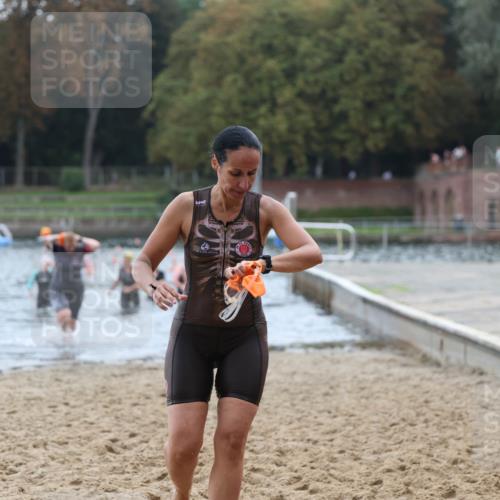 13.09.2026 - Stadtparktriathlon Mo-Foto http://msf.ph/oto/10259034 13.09.2026 11:15:21 Schwimmen 722, 729, 758, 765, 803 meine-sportfotos.de