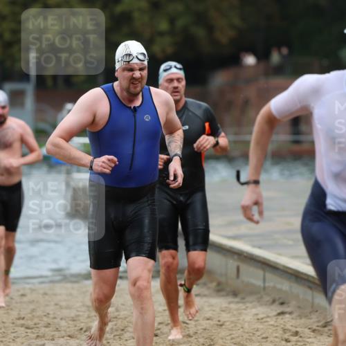 13.09.2026 - Stadtparktriathlon Mo-Foto http://msf.ph/oto/10259063 13.09.2026 11:55:24 Schwimmen 950, 966, 979, 1020, 1033, 1058 meine-sportfotos.de