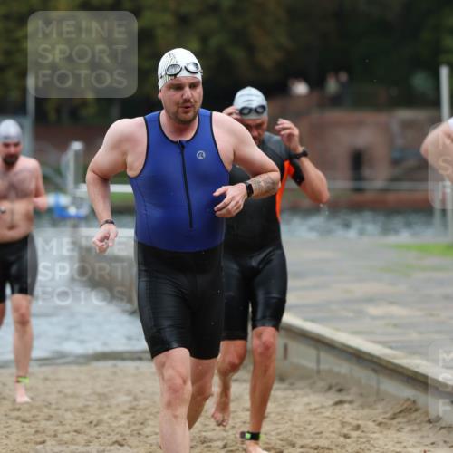 13.09.2026 - Stadtparktriathlon Mo-Foto http://msf.ph/oto/10259067 13.09.2026 11:55:24 Schwimmen 950, 966, 979, 1020, 1033, 1058 meine-sportfotos.de