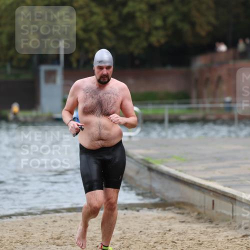 13.09.2026 - Stadtparktriathlon Mo-Foto http://msf.ph/oto/10259080 13.09.2026 11:55:26 Schwimmen 950, 966, 979, 1020, 1033, 1039, 1058 meine-sportfotos.de