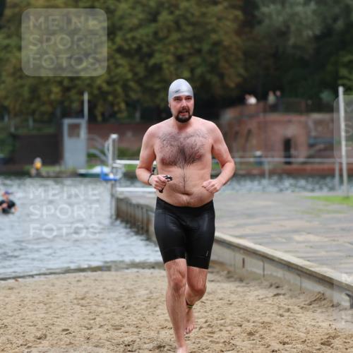 13.09.2026 - Stadtparktriathlon Mo-Foto http://msf.ph/oto/10259088 13.09.2026 11:55:27 Schwimmen 950, 966, 979, 1020, 1033, 1039, 1058 meine-sportfotos.de