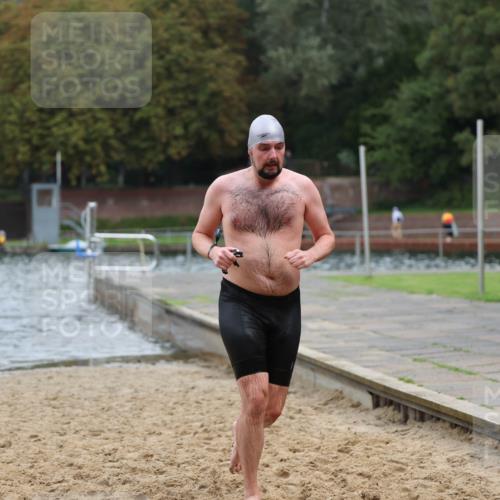 13.09.2026 - Stadtparktriathlon Mo-Foto http://msf.ph/oto/10259095 13.09.2026 11:55:27 Schwimmen 950, 966, 979, 1020, 1033, 1039, 1058 meine-sportfotos.de