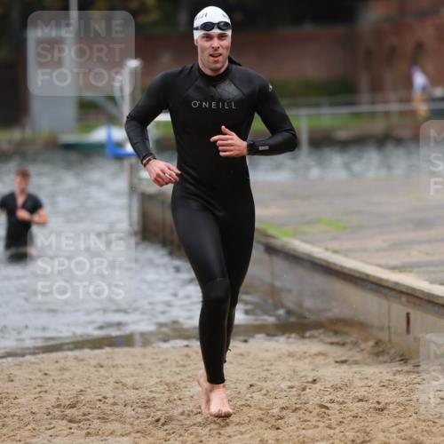 13.09.2026 - Stadtparktriathlon Mo-Foto http://msf.ph/oto/10259110 13.09.2026 11:55:35 Schwimmen 950, 979, 1039, 1052 meine-sportfotos.de