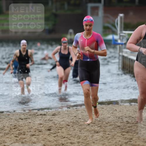 13.09.2026 - Stadtparktriathlon Mo-Foto http://msf.ph/oto/10259118 13.09.2026 11:15:46 Schwimmen 712, 739, 763, 794, 795, 802, 816, 819 meine-sportfotos.de