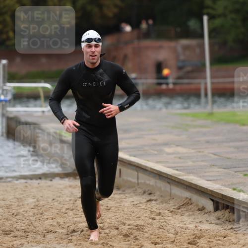 13.09.2026 - Stadtparktriathlon Mo-Foto http://msf.ph/oto/10259119 13.09.2026 11:55:36 Schwimmen 950, 979, 1004, 1039, 1052 meine-sportfotos.de