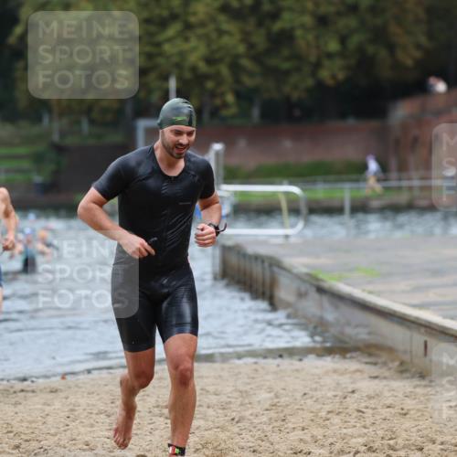 13.09.2026 - Stadtparktriathlon Mo-Foto http://msf.ph/oto/10259123 13.09.2026 11:55:37 Schwimmen 950, 979, 1004, 1039, 1052 meine-sportfotos.de