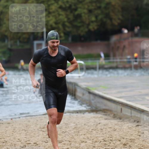 13.09.2026 - Stadtparktriathlon Mo-Foto http://msf.ph/oto/10259127 13.09.2026 11:55:37 Schwimmen 950, 979, 1004, 1039, 1052 meine-sportfotos.de