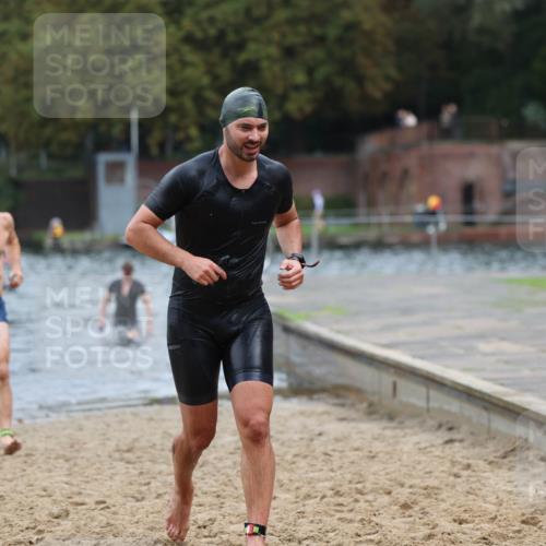 13.09.2026 - Stadtparktriathlon Mo-Foto http://msf.ph/oto/10259129 13.09.2026 11:55:37 Schwimmen 950, 979, 1004, 1039, 1052 meine-sportfotos.de