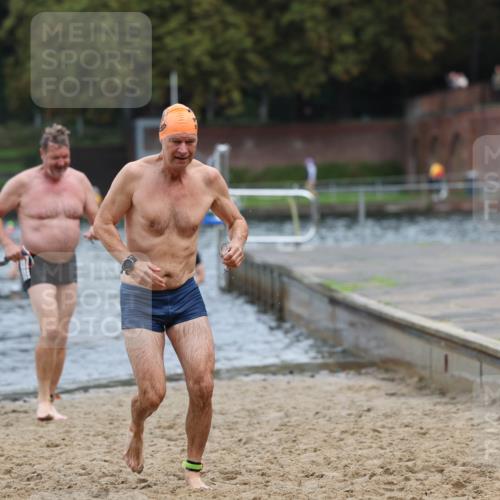 13.09.2026 - Stadtparktriathlon Mo-Foto http://msf.ph/oto/10259140 13.09.2026 11:55:39 Schwimmen 950, 979, 1004, 1039, 1052 meine-sportfotos.de