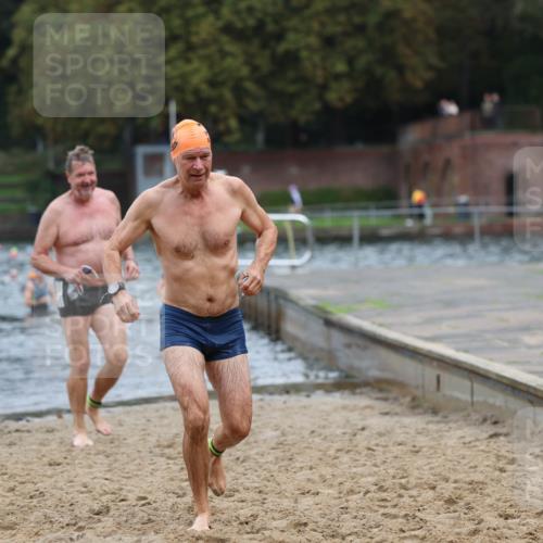 13.09.2026 - Stadtparktriathlon Mo-Foto http://msf.ph/oto/10259145 13.09.2026 11:55:39 Schwimmen 950, 979, 1004, 1039, 1052 meine-sportfotos.de