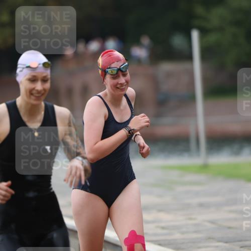 13.09.2026 - Stadtparktriathlon Mo-Foto http://msf.ph/oto/10259152 13.09.2026 11:15:52 Schwimmen 712, 739, 763, 794, 795, 816, 819 meine-sportfotos.de