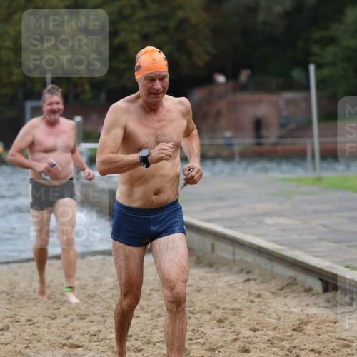 13.09.2026 - Stadtparktriathlon Mo-Foto http://msf.ph/oto/10259154 13.09.2026 11:55:40 Schwimmen 950, 979, 1004, 1039, 1052 meine-sportfotos.de