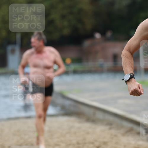 13.09.2026 - Stadtparktriathlon Mo-Foto http://msf.ph/oto/10259160 13.09.2026 11:55:41 Schwimmen 950, 1004, 1039, 1052 meine-sportfotos.de