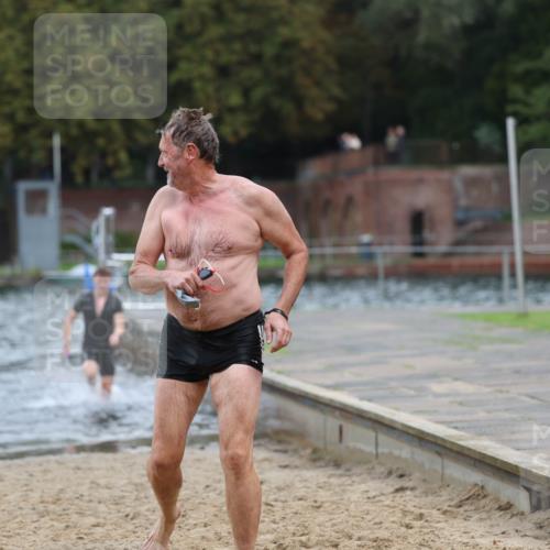 13.09.2026 - Stadtparktriathlon Mo-Foto http://msf.ph/oto/10259162 13.09.2026 11:55:42 Schwimmen 1004, 1039, 1052 meine-sportfotos.de