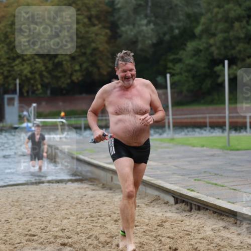 13.09.2026 - Stadtparktriathlon Mo-Foto http://msf.ph/oto/10259170 13.09.2026 11:55:43 Schwimmen 1004, 1039, 1052 meine-sportfotos.de
