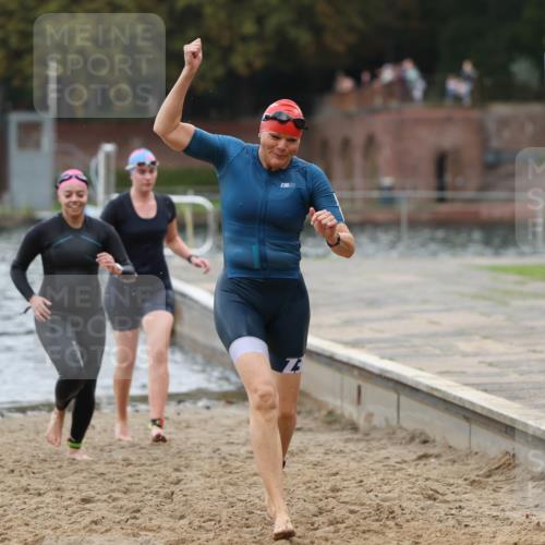 13.09.2026 - Stadtparktriathlon Mo-Foto http://msf.ph/oto/10259172 13.09.2026 11:15:56 Schwimmen 712, 763, 795, 816, 819 meine-sportfotos.de