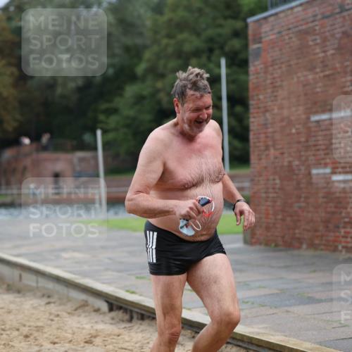 13.09.2026 - Stadtparktriathlon Mo-Foto http://msf.ph/oto/10259178 13.09.2026 11:55:44 Schwimmen 1004, 1039, 1052, 1056 meine-sportfotos.de