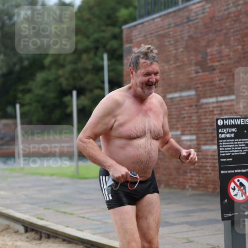 13.09.2026 - Stadtparktriathlon Mo-Foto http://msf.ph/oto/10259180 13.09.2026 11:55:44 Schwimmen 1004, 1039, 1052, 1056 meine-sportfotos.de