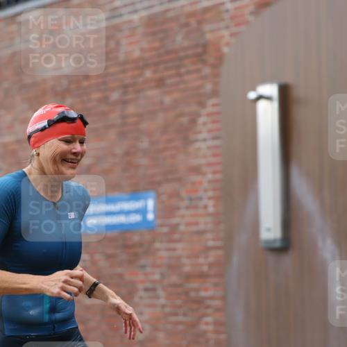 13.09.2026 - Stadtparktriathlon Mo-Foto http://msf.ph/oto/10259188 13.09.2026 11:15:58 Schwimmen 795, 816, 819 meine-sportfotos.de