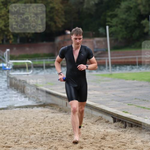 13.09.2026 - Stadtparktriathlon Mo-Foto http://msf.ph/oto/10259197 13.09.2026 11:55:49 Schwimmen 977, 987, 1004, 1056 meine-sportfotos.de