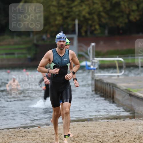 13.09.2026 - Stadtparktriathlon Mo-Foto http://msf.ph/oto/10259207 13.09.2026 11:55:56 Schwimmen 977, 987, 1056 meine-sportfotos.de