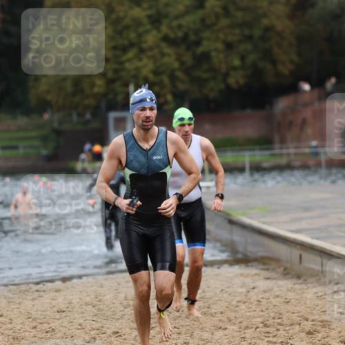 13.09.2026 - Stadtparktriathlon Mo-Foto http://msf.ph/oto/10259218 13.09.2026 11:55:57 Schwimmen 977, 987, 1056 meine-sportfotos.de
