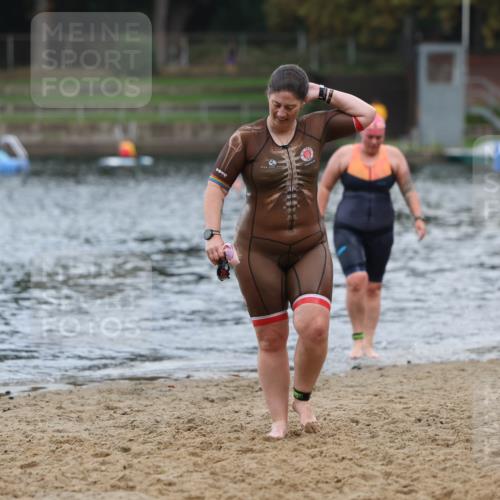 13.09.2026 - Stadtparktriathlon Mo-Foto http://msf.ph/oto/10259224 13.09.2026 11:16:22 Schwimmen 755, 762 meine-sportfotos.de