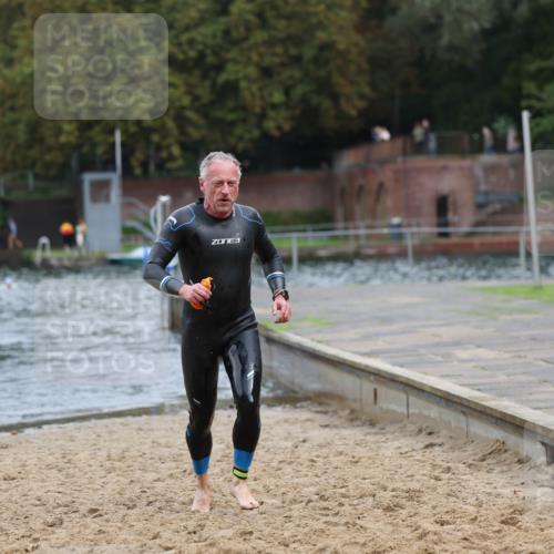 13.09.2026 - Stadtparktriathlon Mo-Foto http://msf.ph/oto/10259231 13.09.2026 11:56:01 Schwimmen 977, 987, 996, 1056 meine-sportfotos.de