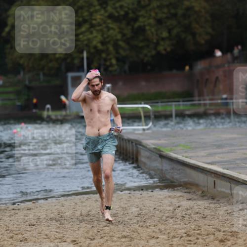 13.09.2026 - Stadtparktriathlon Mo-Foto http://msf.ph/oto/10259245 13.09.2026 11:56:10 Schwimmen 996 meine-sportfotos.de