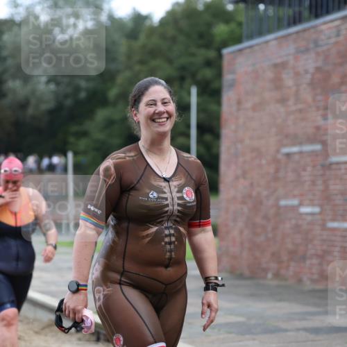 13.09.2026 - Stadtparktriathlon Mo-Foto http://msf.ph/oto/10259259 13.09.2026 11:16:29 Schwimmen 744, 755, 762 meine-sportfotos.de