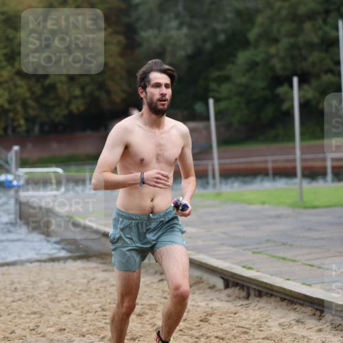 13.09.2026 - Stadtparktriathlon Mo-Foto http://msf.ph/oto/10259262 13.09.2026 11:56:12 Schwimmen 996 meine-sportfotos.de