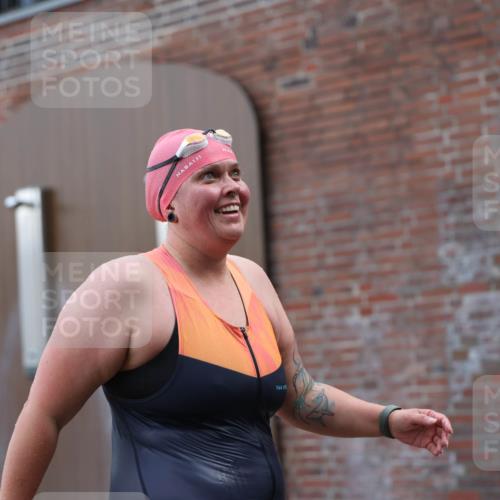 13.09.2026 - Stadtparktriathlon Mo-Foto http://msf.ph/oto/10259279 13.09.2026 11:16:33 Schwimmen 744, 762 meine-sportfotos.de