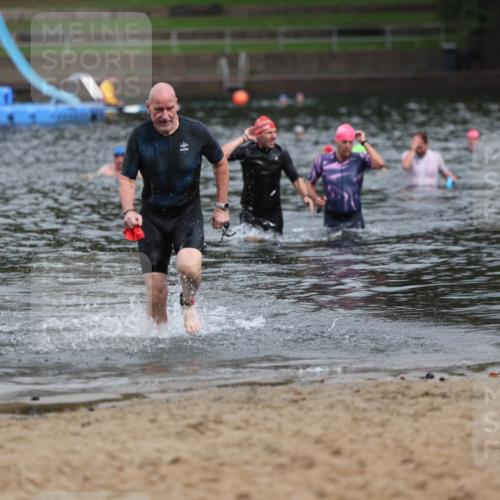 13.09.2026 - Stadtparktriathlon Mo-Foto http://msf.ph/oto/10259293 13.09.2026 11:56:46 Schwimmen 953, 1044, 1047 meine-sportfotos.de