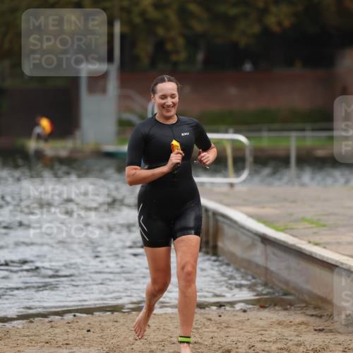 13.09.2026 - Stadtparktriathlon Mo-Foto http://msf.ph/oto/10259298 13.09.2026 11:16:39 Schwimmen 744 meine-sportfotos.de