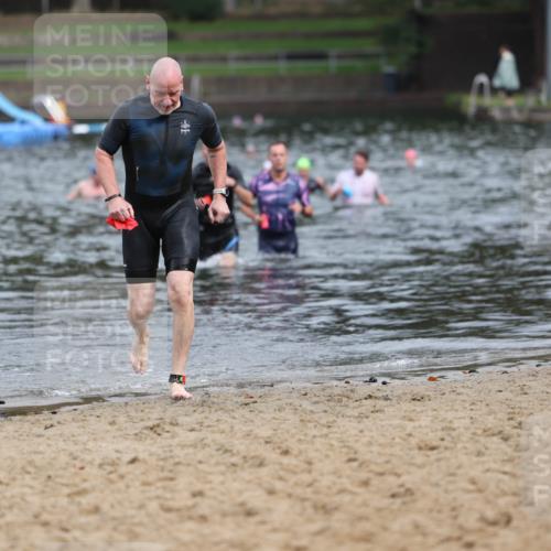 13.09.2026 - Stadtparktriathlon Mo-Foto http://msf.ph/oto/10259302 13.09.2026 11:56:48 Schwimmen 953, 1044, 1047 meine-sportfotos.de