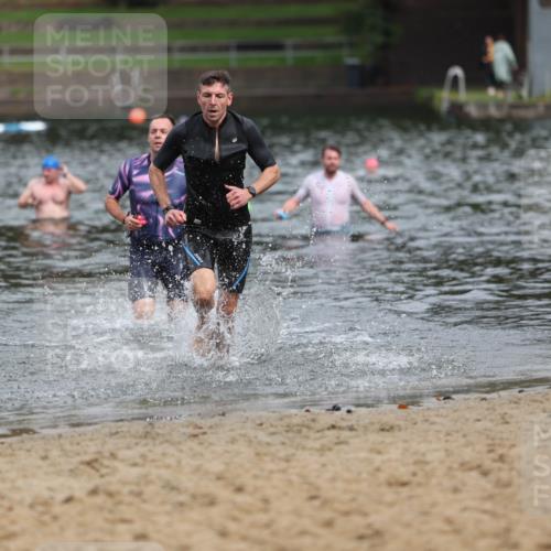 13.09.2026 - Stadtparktriathlon Mo-Foto http://msf.ph/oto/10259320 13.09.2026 11:56:53 Schwimmen 953, 1044, 1047 meine-sportfotos.de