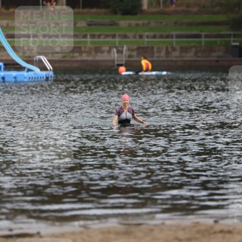 13.09.2026 - Stadtparktriathlon Mo-Foto http://msf.ph/oto/10259329 13.09.2026 11:17:04 Schwimmen  meine-sportfotos.de