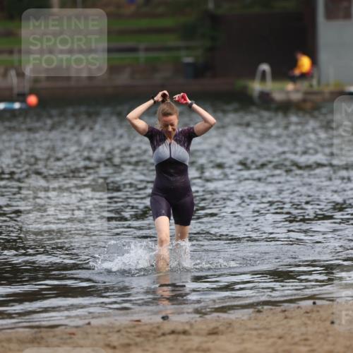 13.09.2026 - Stadtparktriathlon Mo-Foto http://msf.ph/oto/10259338 13.09.2026 11:17:24 Schwimmen 761 meine-sportfotos.de
