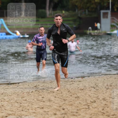 13.09.2026 - Stadtparktriathlon Mo-Foto http://msf.ph/oto/10259340 13.09.2026 11:56:56 Schwimmen 953, 1044, 1047 meine-sportfotos.de