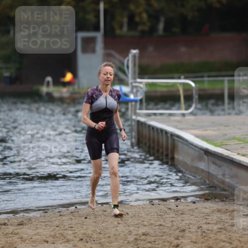 13.09.2026 - Stadtparktriathlon Mo-Foto http://msf.ph/oto/10259355 13.09.2026 11:17:28 Schwimmen 761 meine-sportfotos.de