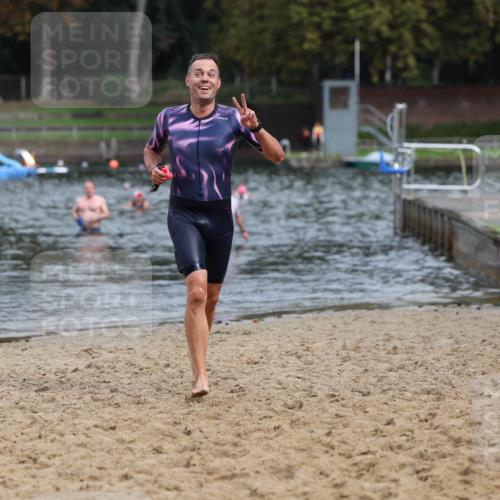 13.09.2026 - Stadtparktriathlon Mo-Foto http://msf.ph/oto/10259356 13.09.2026 11:56:59 Schwimmen 981, 1044, 1047 meine-sportfotos.de