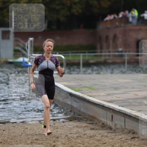 13.09.2026 - Stadtparktriathlon Mo-Foto http://msf.ph/oto/10259362 13.09.2026 11:17:29 Schwimmen 761 meine-sportfotos.de