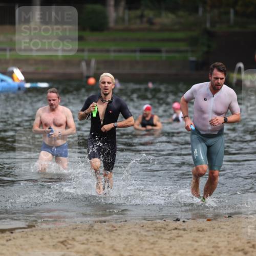 13.09.2026 - Stadtparktriathlon Mo-Foto http://msf.ph/oto/10259368 13.09.2026 11:57:09 Schwimmen 981, 1008, 1015 meine-sportfotos.de