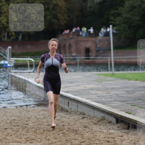 13.09.2026 - Stadtparktriathlon Mo-Foto http://msf.ph/oto/10259370 13.09.2026 11:17:31 Schwimmen 761 meine-sportfotos.de