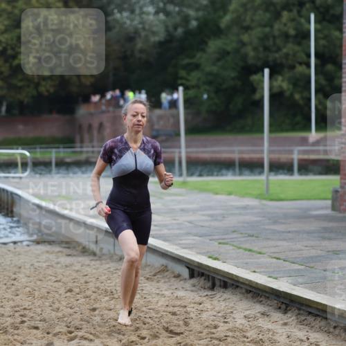 13.09.2026 - Stadtparktriathlon Mo-Foto http://msf.ph/oto/10259377 13.09.2026 11:17:32 Schwimmen 761 meine-sportfotos.de