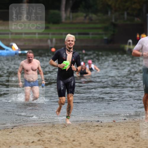 13.09.2026 - Stadtparktriathlon Mo-Foto http://msf.ph/oto/10259378 13.09.2026 11:57:10 Schwimmen 981, 1008, 1015 meine-sportfotos.de