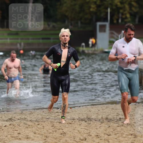 13.09.2026 - Stadtparktriathlon Mo-Foto http://msf.ph/oto/10259390 13.09.2026 11:57:11 Schwimmen 981, 1008, 1015 meine-sportfotos.de