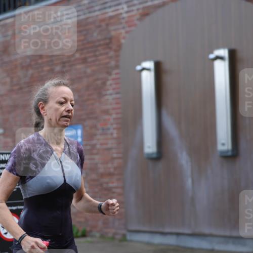 13.09.2026 - Stadtparktriathlon Mo-Foto http://msf.ph/oto/10259391 13.09.2026 11:17:35 Schwimmen 761 meine-sportfotos.de