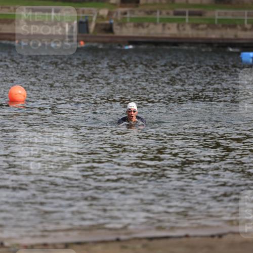 13.09.2026 - Stadtparktriathlon Mo-Foto http://msf.ph/oto/10259395 13.09.2026 11:28:29 Schwimmen 840 meine-sportfotos.de