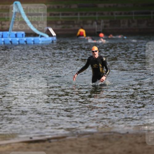 13.09.2026 - Stadtparktriathlon Mo-Foto http://msf.ph/oto/10259403 13.09.2026 11:28:34 Schwimmen 834, 840 meine-sportfotos.de